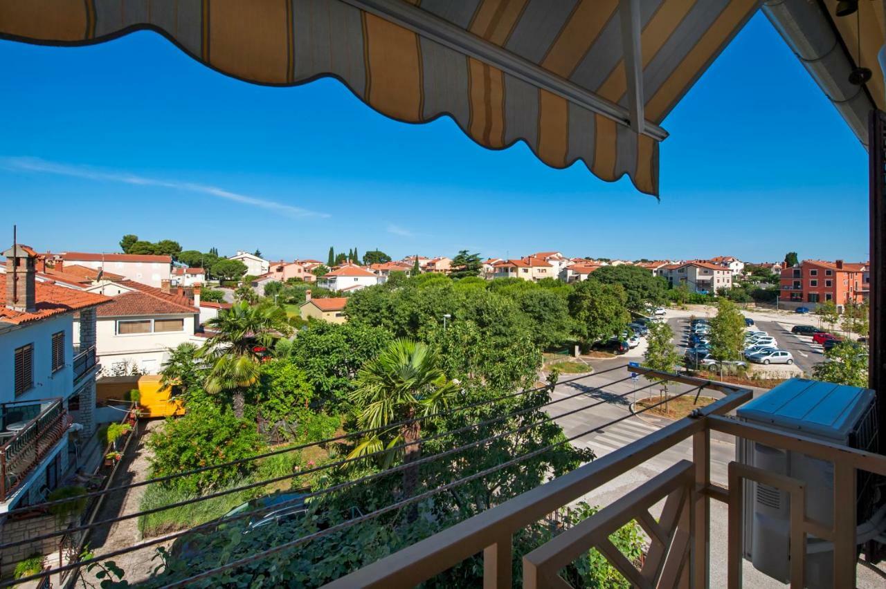 Apartment Thalassa Ровінь Екстер'єр фото